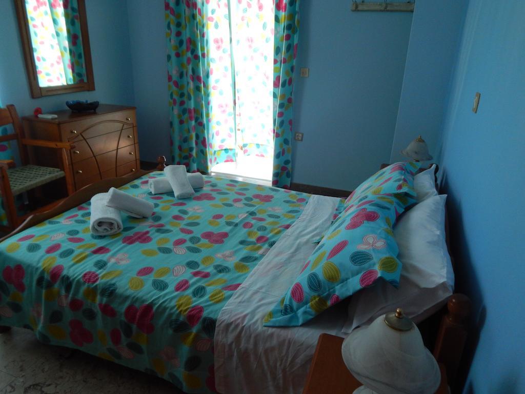 Apartamento Cornelia Lákka Habitación foto