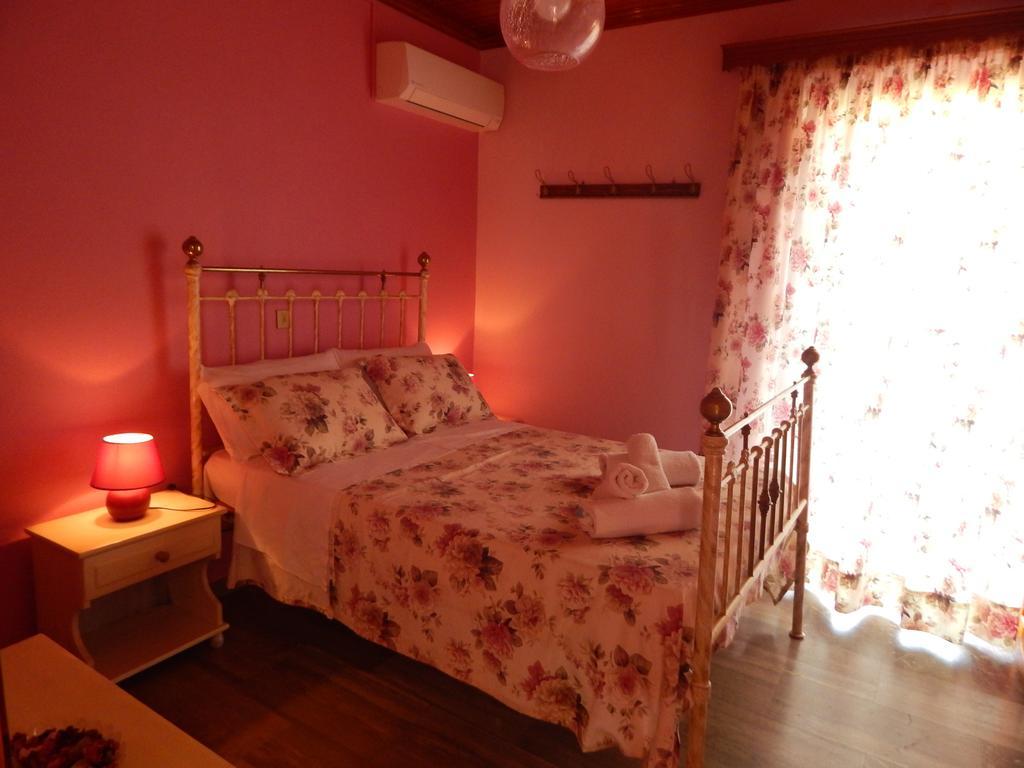Apartamento Cornelia Lákka Habitación foto