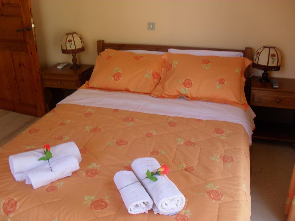 Apartamento Cornelia Lákka Habitación foto