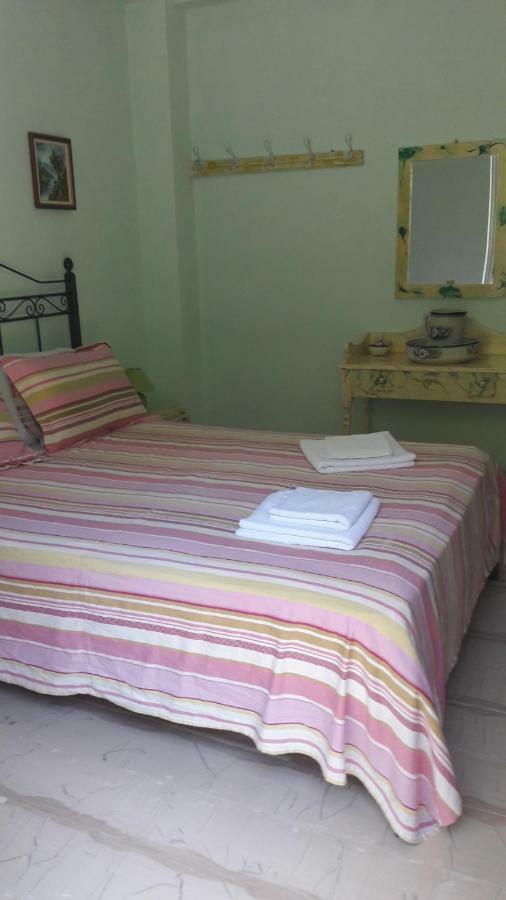 Apartamento Cornelia Lákka Exterior foto