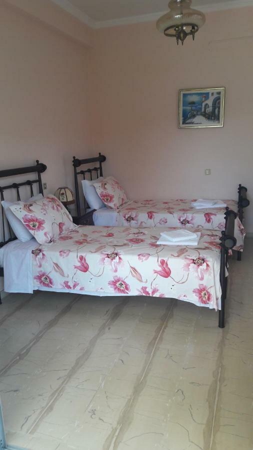 Apartamento Cornelia Lákka Exterior foto